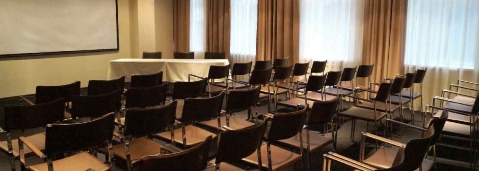 Фотография конференц-зала Ost West Club