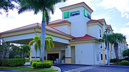 Фотография гостиницы Holiday Inn Express Stuart, an IHG Hotel