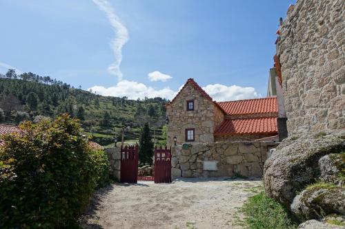 Фотография гостевого дома Casas da Fonte - Serra da Estrela