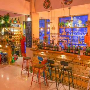 Фотографии хостела
Kunlun International Youth Hostel