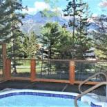 Фотография апарт отеля Fenwick Vacation Rentals Inviting Rocky Mountain HOT TUB in Top Rated Condo