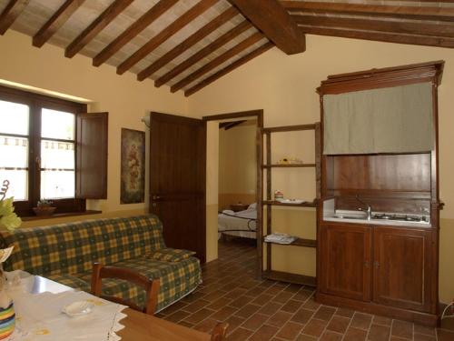 Фотография гостевого дома Alluring Cottage in Città della Pieve with Swimming Pool