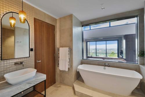 Фотографии гостиницы
Sequoia Lodge