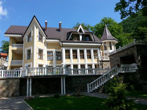 Фотография гостевого дома Гнездо Голубки