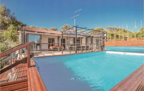 Фотография гостевого дома Awesome home in Signes with WiFi and 3 Bedrooms