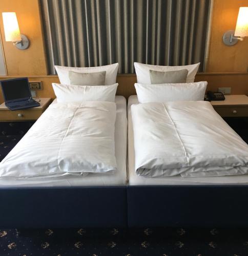 Фотография гостиницы Hotel am Berghang