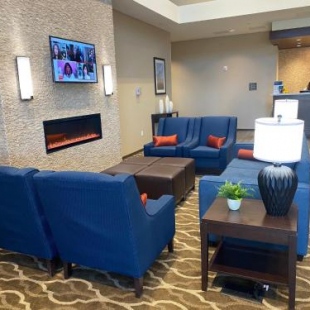 Фотография гостиницы Comfort Suites Midland West