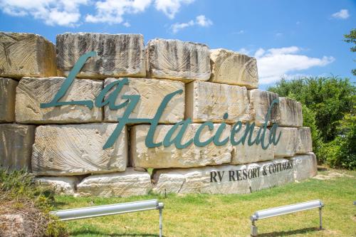 Фотография базы отдыха Sun Outdoors Lake Travis