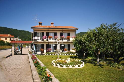 Фотография гостевого дома Guesthouse Rutar