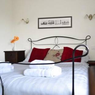 Фотографии мини отеля
Five Bells Wickham