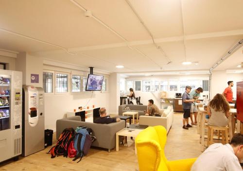 Фотография хостела Bilbao Metropolitan Hostel by Bossh Hotels