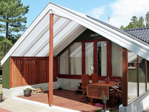 Фотография гостевого дома Three-Bedroom Holiday home in Rømø 46