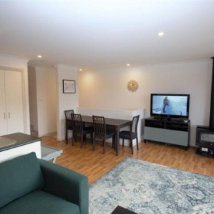 Фотография гостевого дома Pentagon 2/65 Gippsland Street