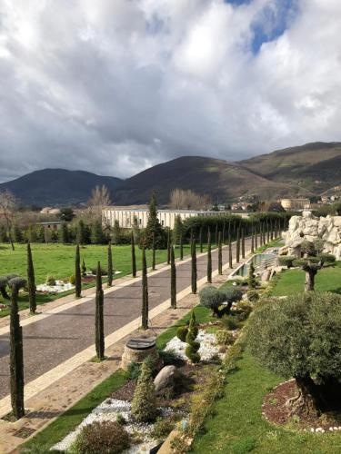 Фотография гостиницы Green Park Hotel