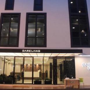 Фотографии гостиницы 
            Barelang Hotel Nagoya Batam