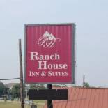 Фотография мини отеля Ranch House Inn & Suites