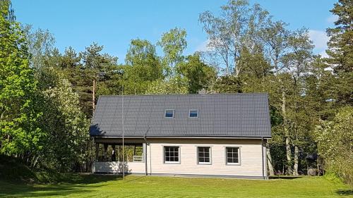 Фотография базы отдыха Sea House Dzelmes