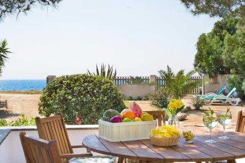 Фотография гостевого дома Villa Erika Beach House