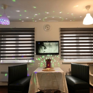 Фотография Коттеджа Частный дом Праздничный Коттедж в Центре Города