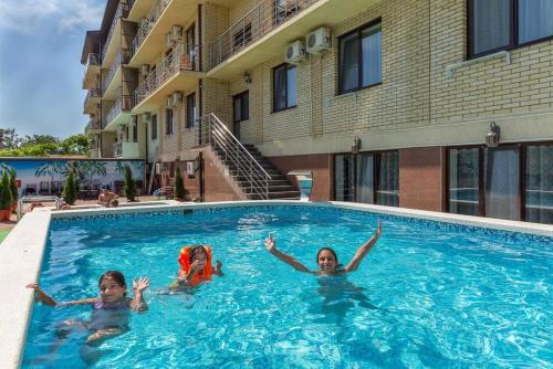 Фотографии гостиницы
Леонидас