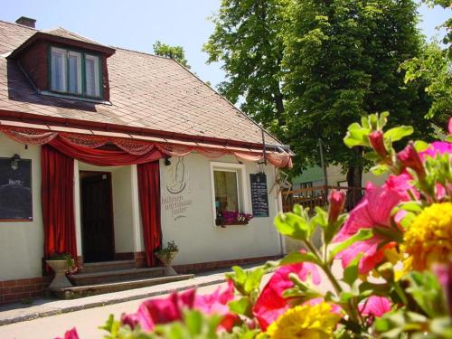 Фотографии гостевого дома
Bühnenwirtshaus Juster