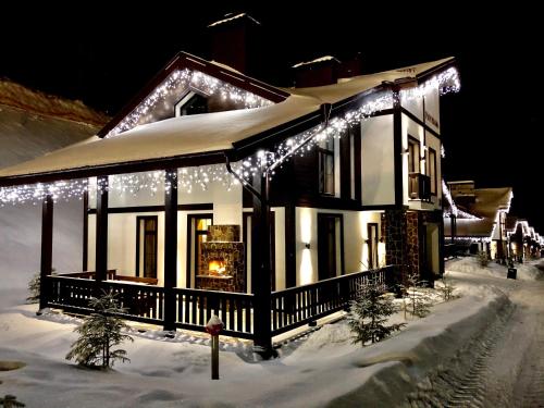 Фотография гостевого дома Панорама Шале Буковель Резиденция