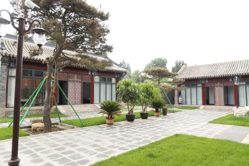 Фотография гостиницы Chengde Kai Ren Hua Fu Jiu Dian (Bi Shu Shan Zhuang Dian)