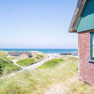 Фотография гостевого дома Holiday home Henne XCVII