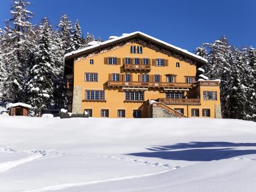 Фотография гостиницы Hotel Chesa Spuondas