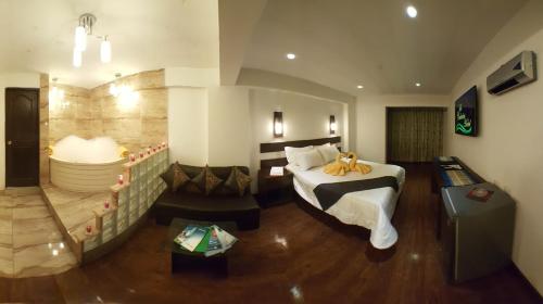 Фотографии мини отеля 
            La Cabaña Hotel