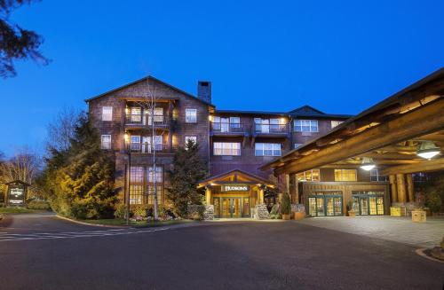 Фотография гостиницы Heathman Lodge