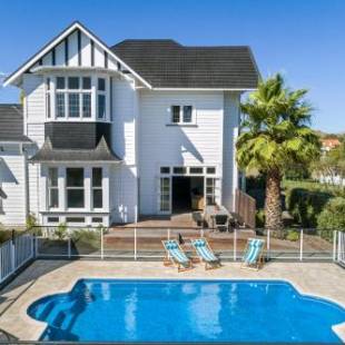 Фотографии мини отеля
Cedar House