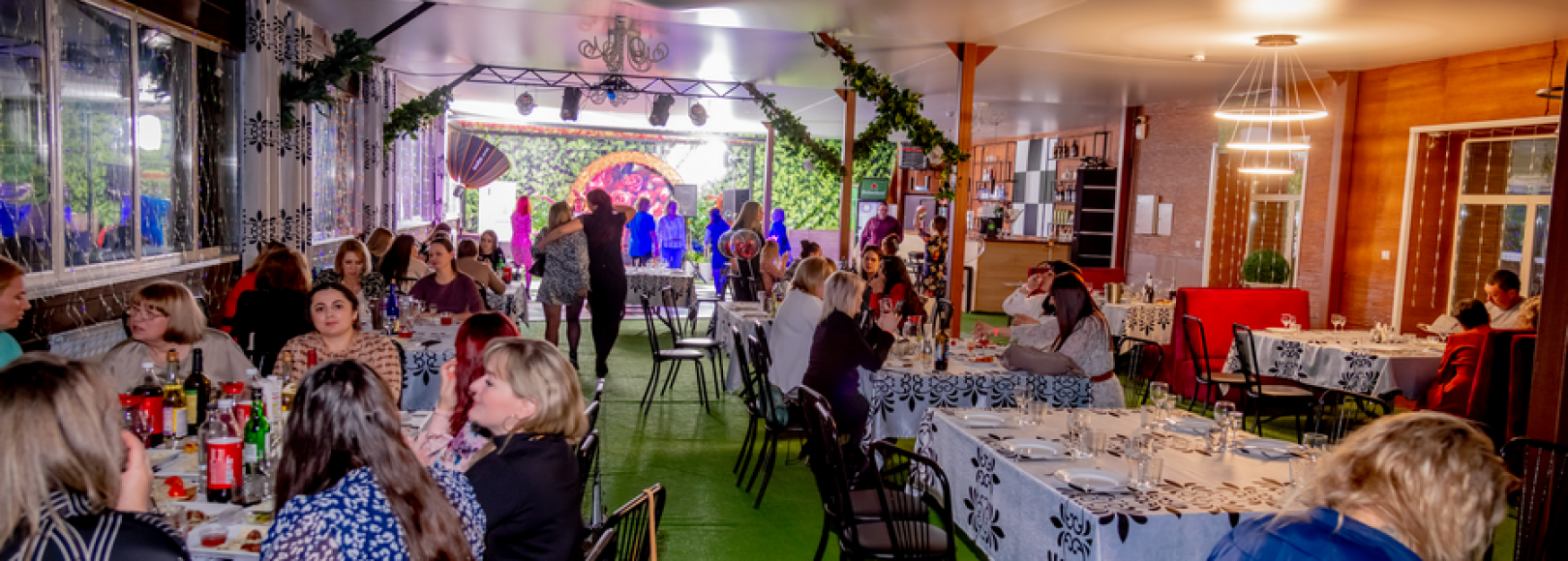 Фотография банкетного зала Кафе-веранда