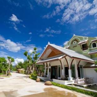 Фотографии гостиницы
Rommai Greenpark