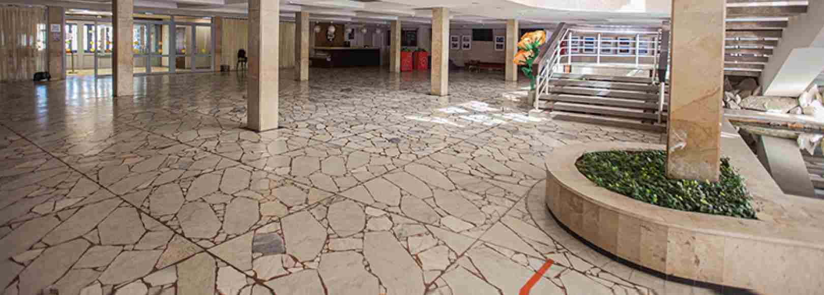 Фотография фойе ДК Октябрь Фойе 1 го этажа