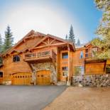 Фотография гостевого дома Bear Meadows Lodge - Hot Tub - Tahoe Donner Home
