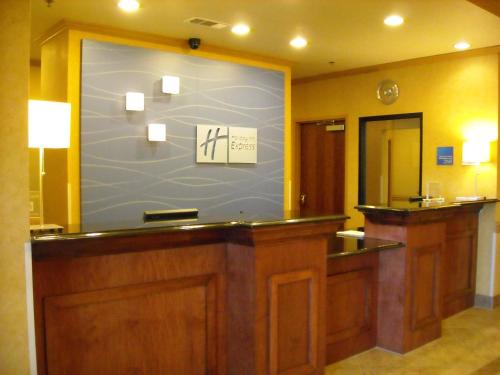 Фотография гостиницы Holiday Inn Express Hotel & Suites Lavonia, an IHG Hotel