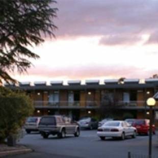 Фотографии мотеля 
            Red Cedars Motel