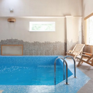 Фотография Коттеджа Частный Дом Huse Звезда 2000 с Cобственным Лесом и Чайным домиком