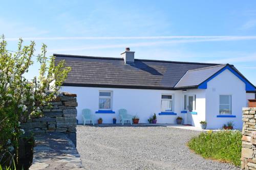 Фотография гостевого дома Cottage 312 - Ballyconneely