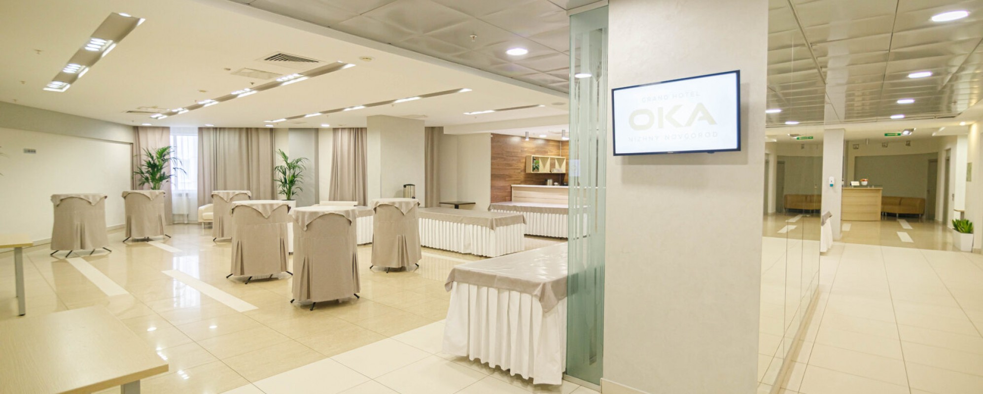 Фотографии фойе Холл конгресс-центра Ока