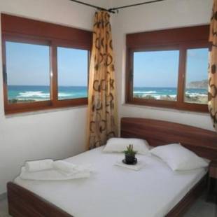 Фотографии гостевого дома
En Plo Beachfront Rooms