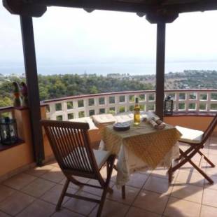 Фотографии гостевого дома
Villa Faidra