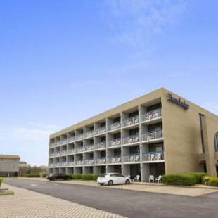 Фотографии гостиницы 
            Travelodge by Wyndham Outer Banks/Kill Devil Hills