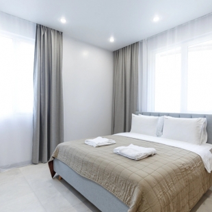 Фотография квартиры Апартаменты Red Apartments Арт Лайт Сити Джером