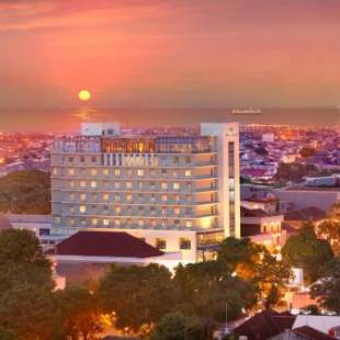 Фотографии гостиницы 
            Hotel Santika Makassar