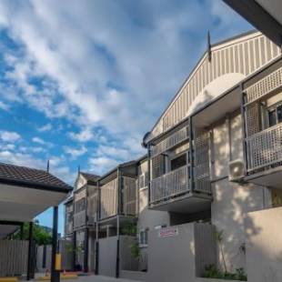 Фотографии мотеля
Benson Court Motel