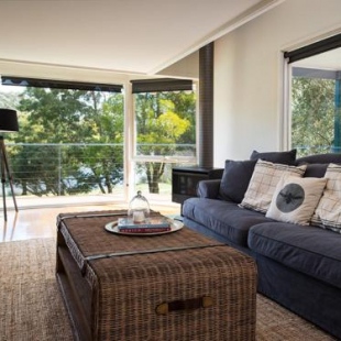 Фотография гостевого дома Boatshed Villa Green Door