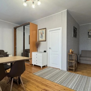 Фотография Коттеджа Таунхаус с сауной в центре у набережной