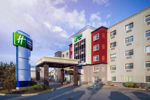 Фотография гостиницы Holiday Inn Express & Suites Halifax - Bedford, an IHG Hotel